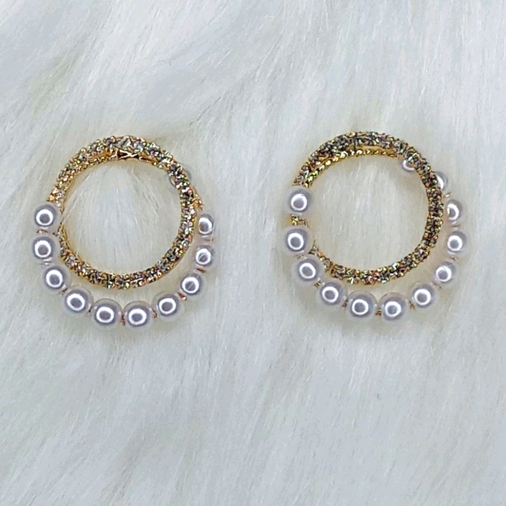 Gold Circle Pearl Stud Earrings